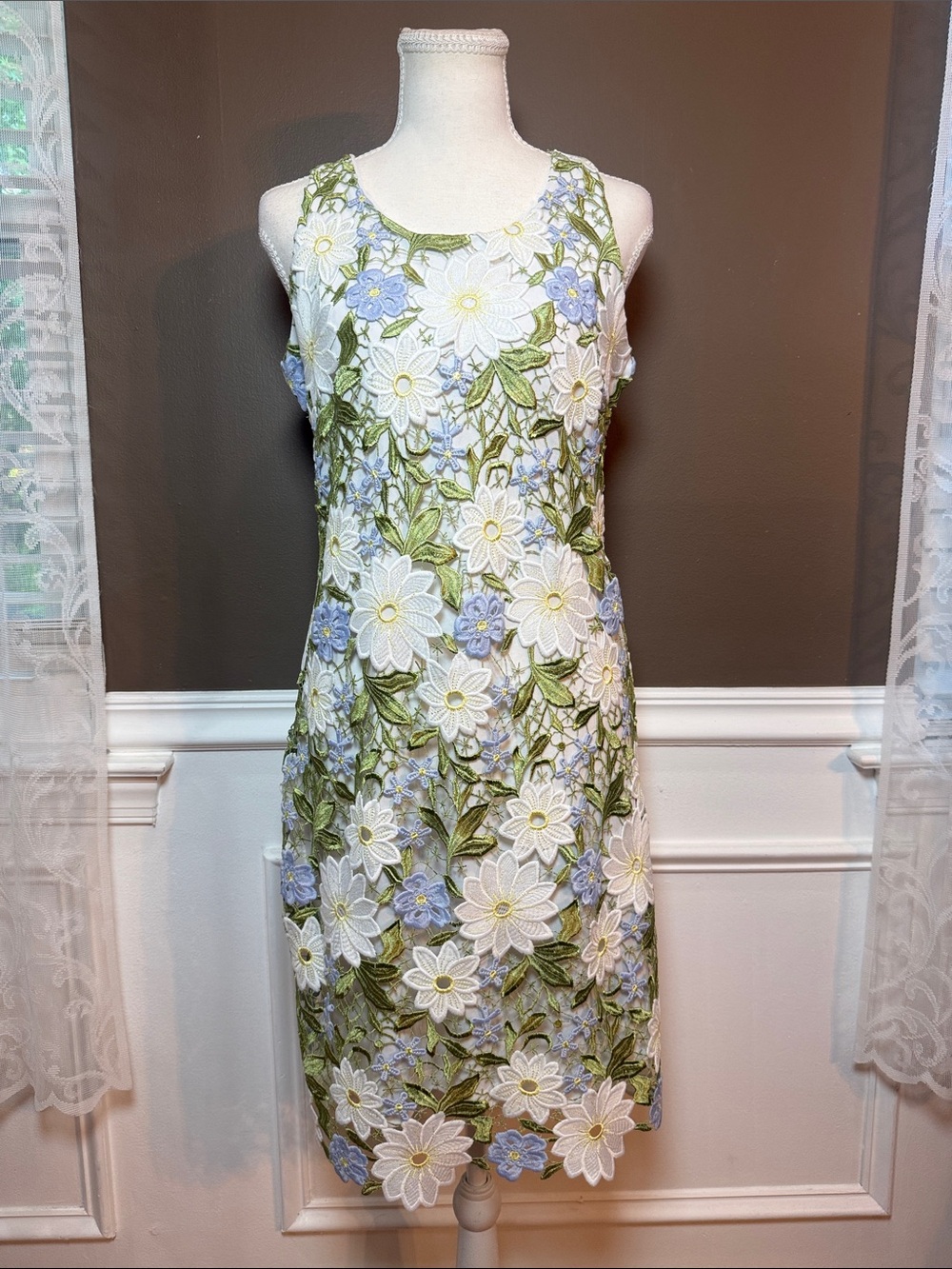 Boston Proper Floral Lace Overlay Dress White Blue Green Size 6 - Picture 2 of 10